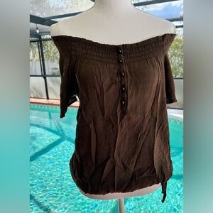 🔴2/$10 St. John’s Bay 
off the shoulder boho blouse